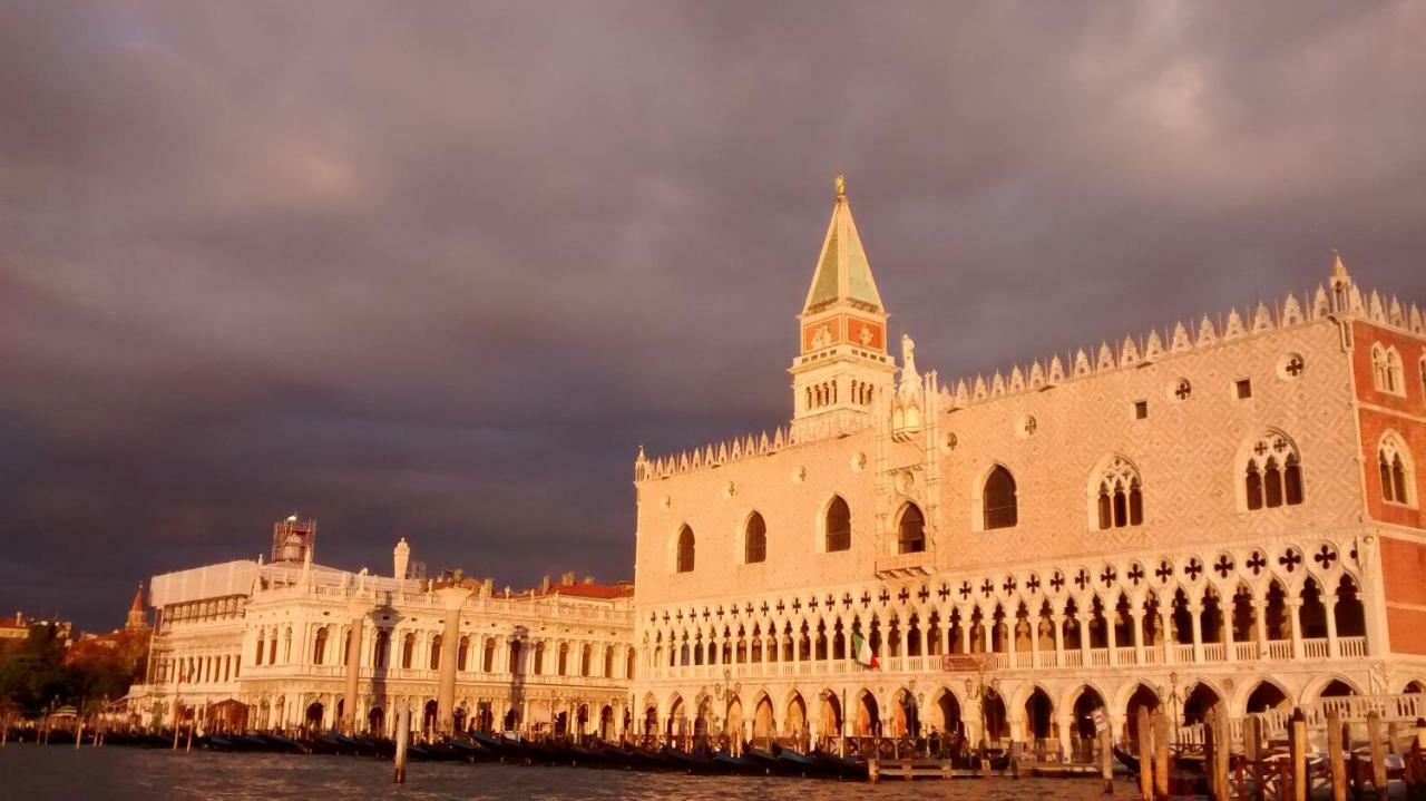 Апартаменти Ca' Giulia - Biennale - Free Wifi Fiber Венеція Екстер'єр фото
